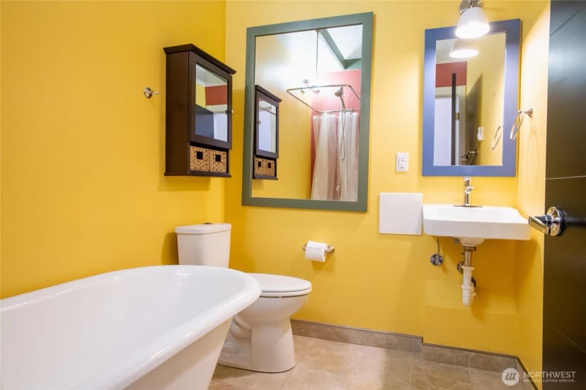 Property photo for 6722 15th Avenue W, Seattle photo 6