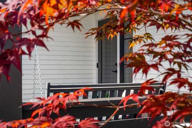 Property photo for 2218 Ne 125th Street, Seattle photo 3