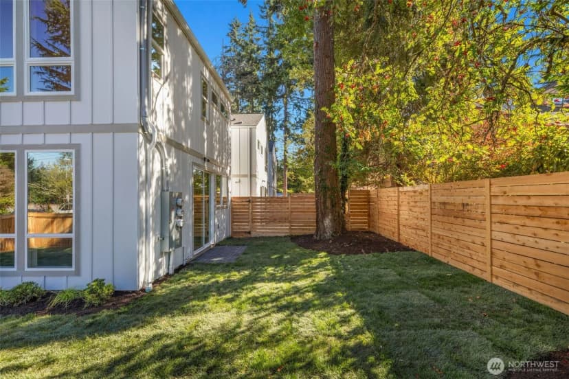 Property photo for 121 N 136th Street, Seattle photo 13