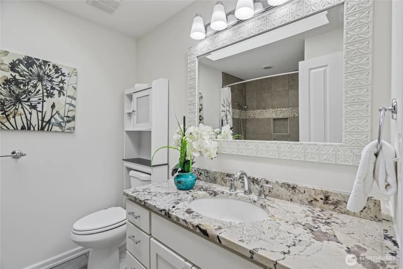 Property photo for 26 151st Place Ne, Bellevue photo 17