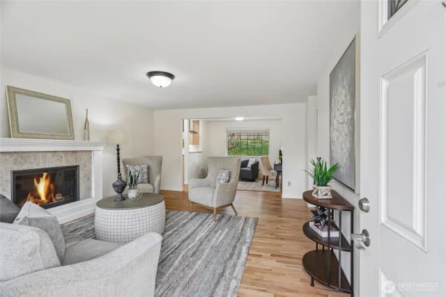 Property photo for 26 151st Place Ne, Bellevue photo 3