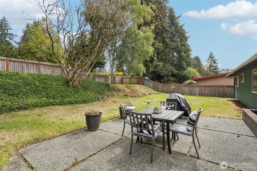 Property photo for 26 151st Place Ne, Bellevue photo 21