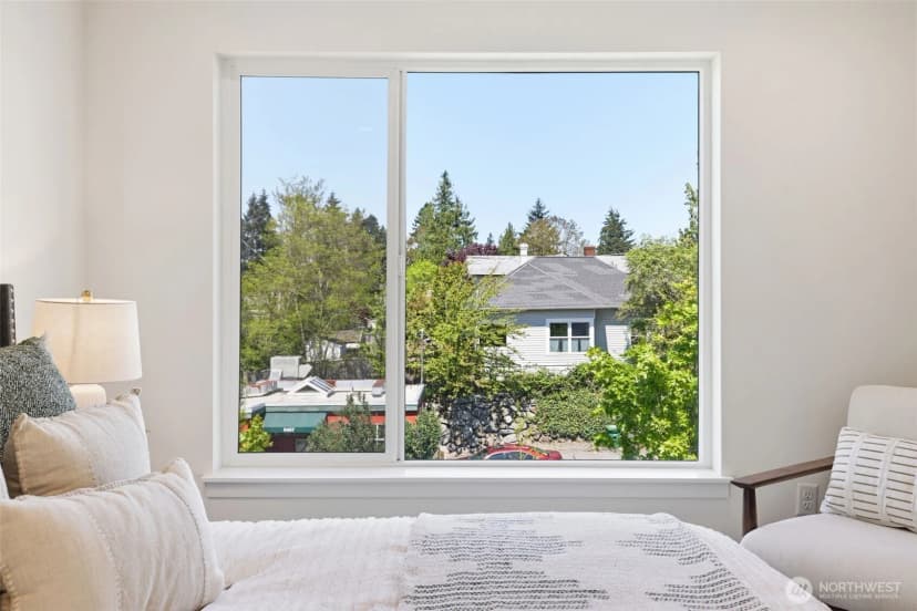 Property photo for 6406 Fauntleroy Way Sw, Seattle photo 25