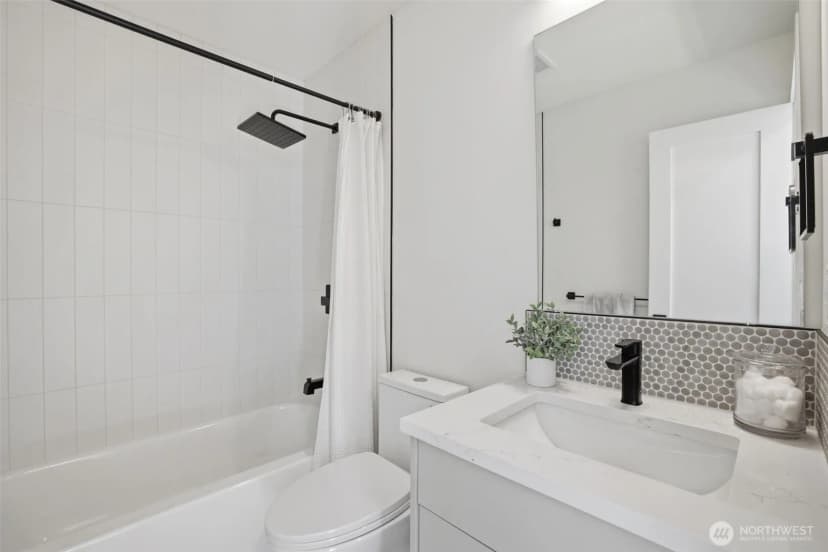 Property photo for 6406 Fauntleroy Way Sw, Seattle photo 20
