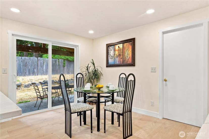 Property photo for 2525 Edmonds Avenue Ne, Renton photo 8