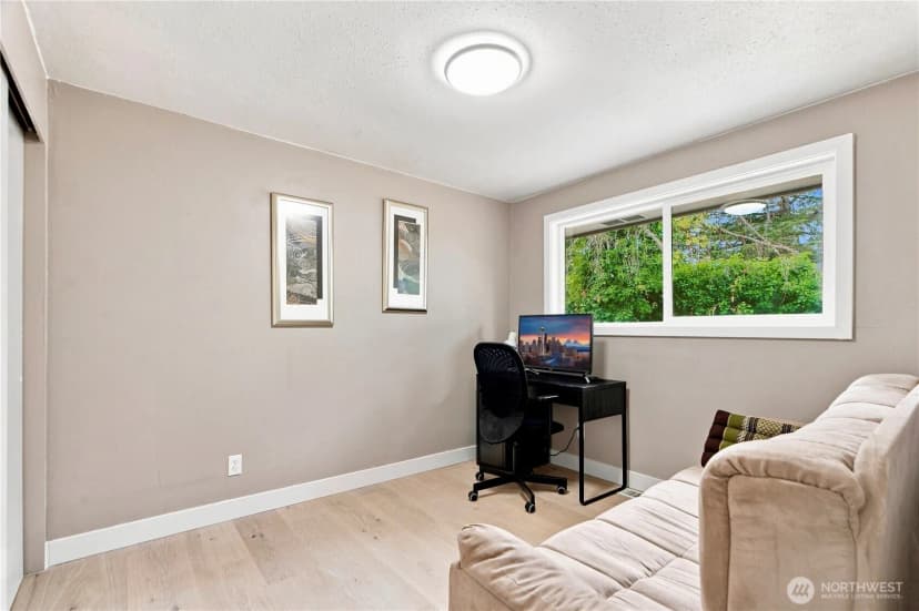 Property photo for 2525 Edmonds Avenue Ne, Renton photo 11