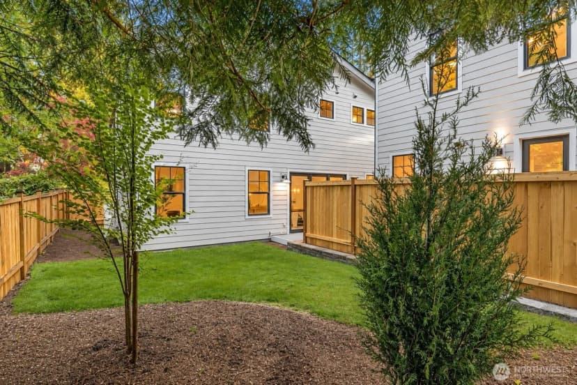 Property photo for 11610 Ne 92nd Street, Kirkland photo 37