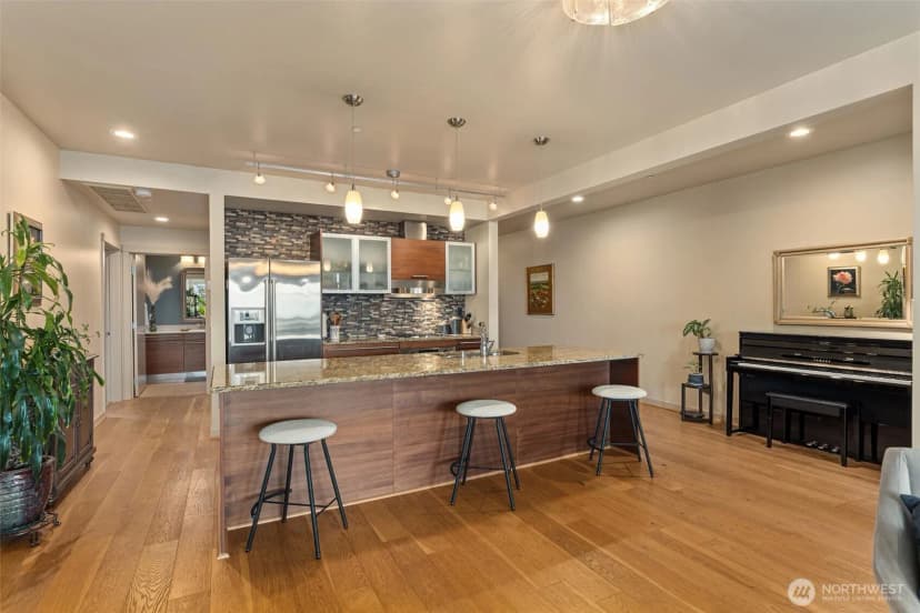 Property photo for 631 Market Street #401, Kirkland photo 11