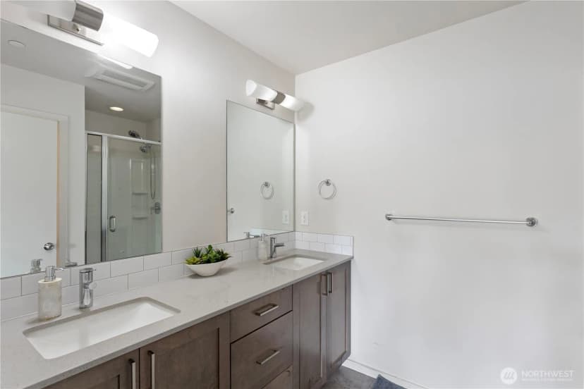 Property photo for 13706 Manor Way #d2, Lynnwood photo 17