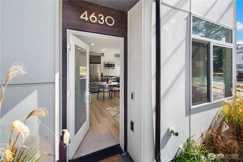 Property photo for 4630 Linden Avenue N, Seattle