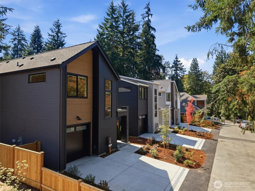 Property photo for 10026 Slater Avenue Ne, Kirkland photo 33