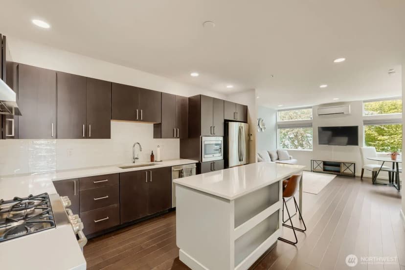 Property photo for 8761 15th Avenue Nw #b, Seattle photo 6