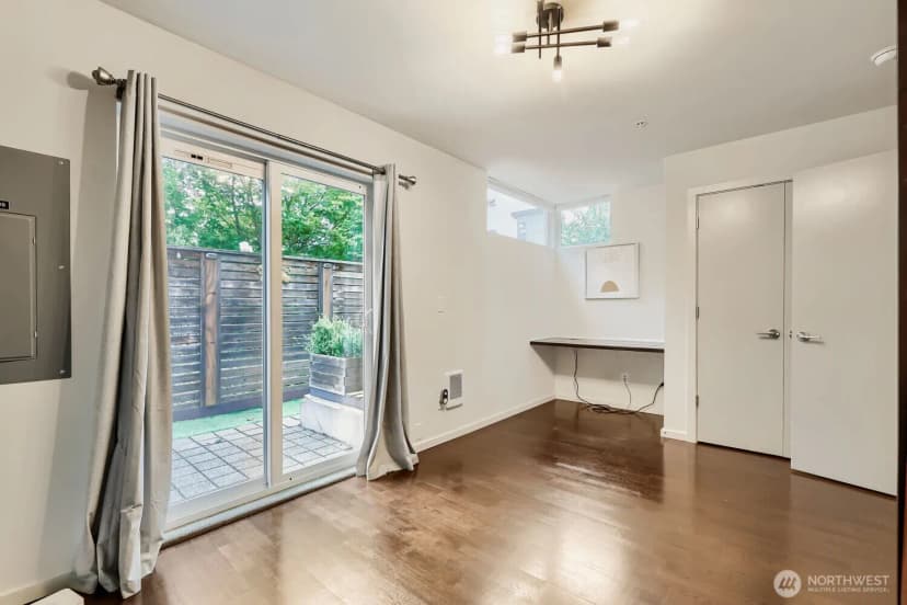Property photo for 8761 15th Avenue Nw #b, Seattle photo 21