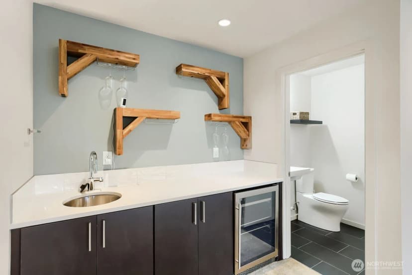 Property photo for 8761 15th Avenue Nw #b, Seattle photo 10