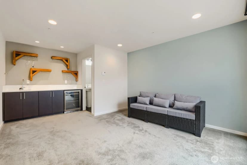Property photo for 8761 15th Avenue Nw #b, Seattle photo 9