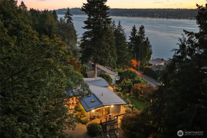 Property photo for 13210 Holmes Point Drive Ne, Kirkland photo 36