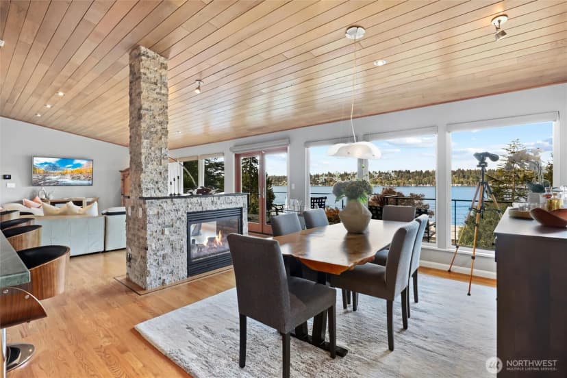 Property photo for 13210 Holmes Point Drive Ne, Kirkland photo 13