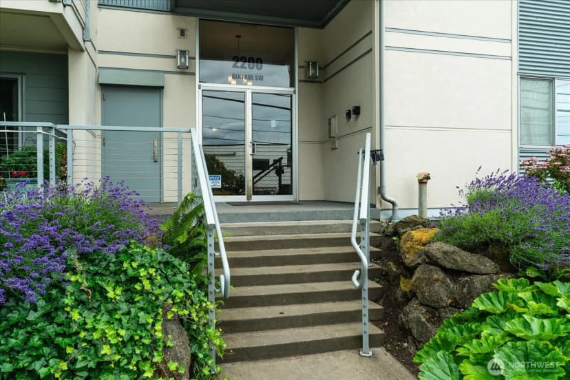 Property photo for 2200 Alki Avenue Sw #203, Seattle photo 6