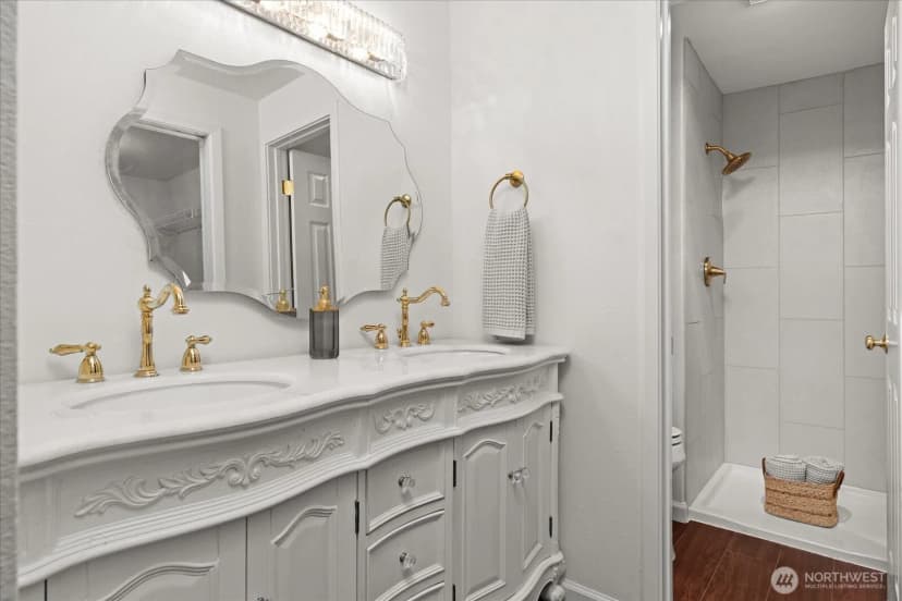 Property photo for 2200 Alki Avenue Sw #203, Seattle photo 32