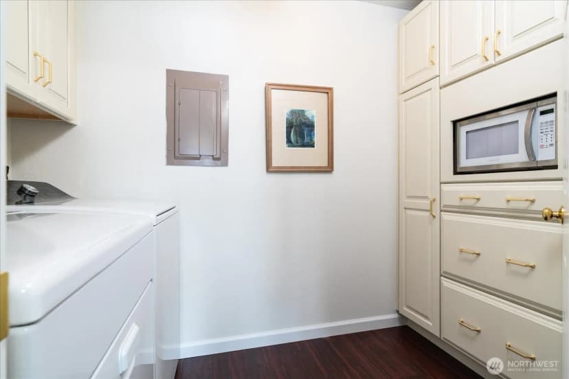 Property photo for 2200 Alki Avenue Sw #203, Seattle photo 28