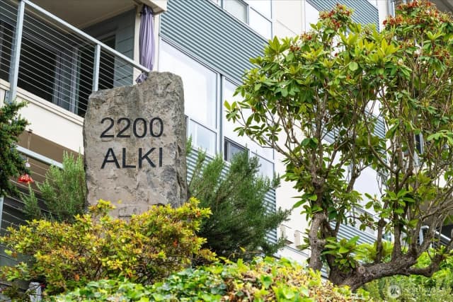 Property photo for 2200 Alki Avenue Sw #203, Seattle photo 3