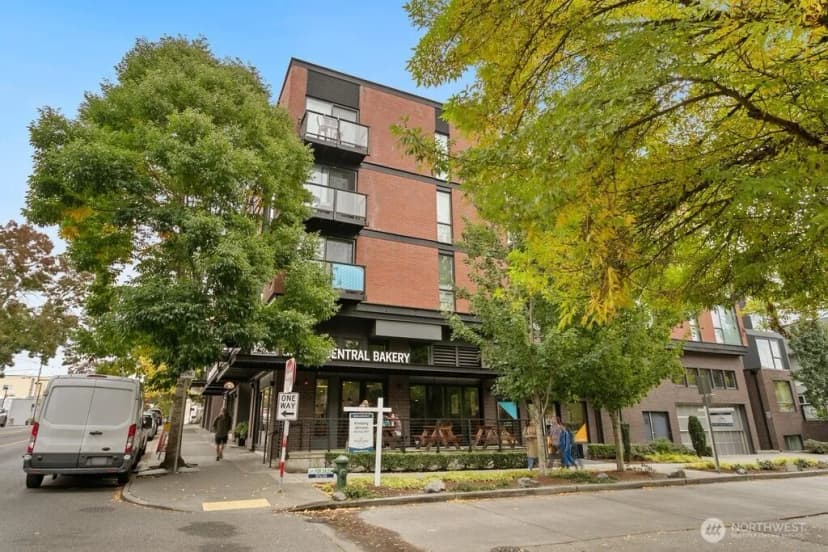 Property photo for 1601 N 45th Street #212, Seattle photo 19