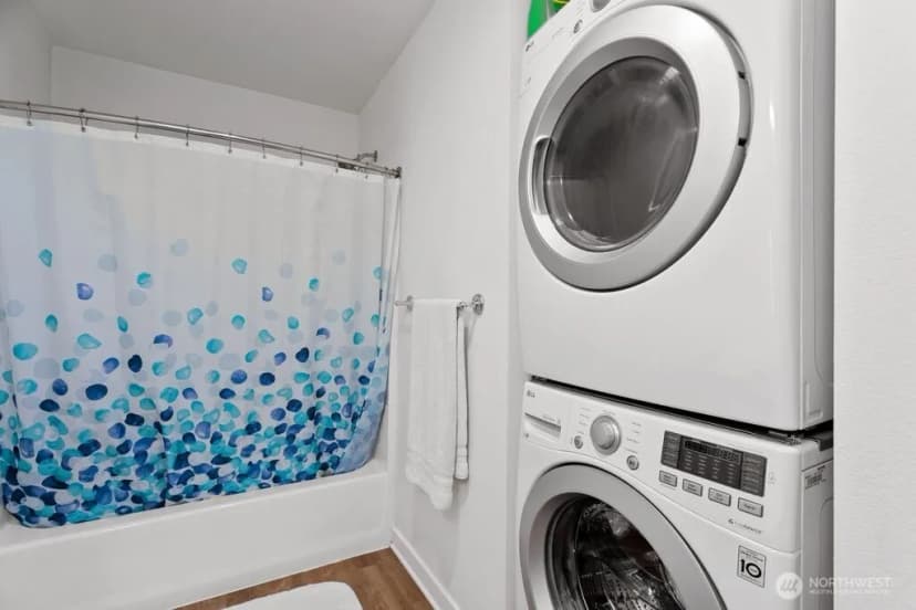 Property photo for 1601 N 45th Street #212, Seattle photo 17
