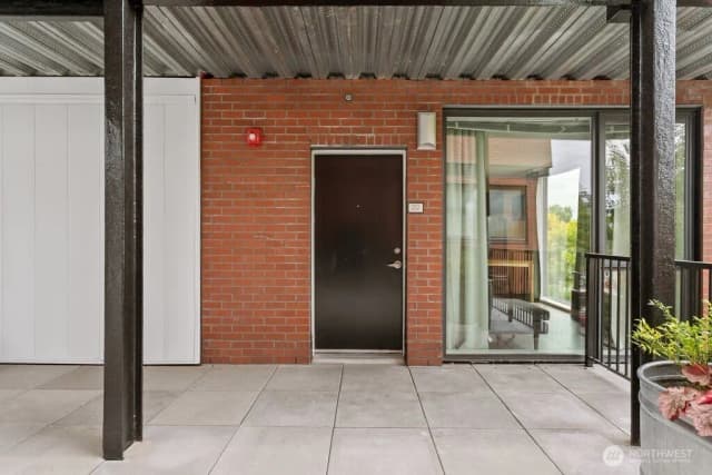 Property photo for 1601 N 45th Street #212, Seattle photo 2