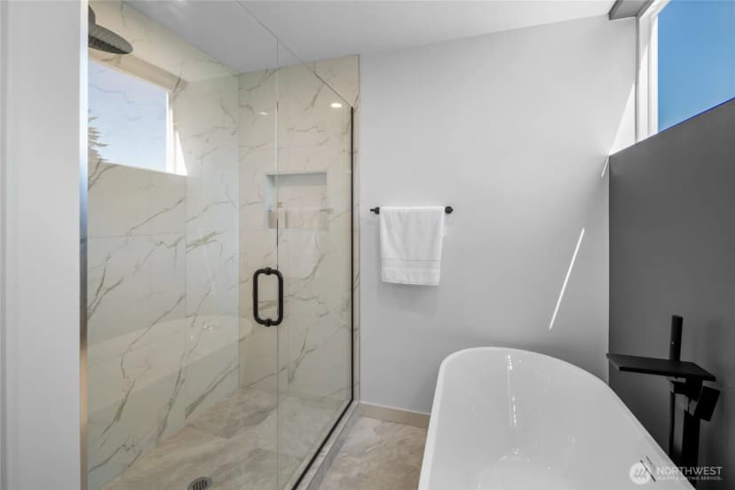 Property photo for 3035 A 21st Avenue W, Seattle photo 16