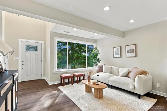 Property photo for 12613 93rd Place Ne, Kirkland photo 2