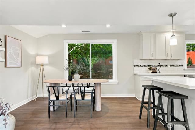 Property photo for 12613 93rd Place Ne, Kirkland photo 5