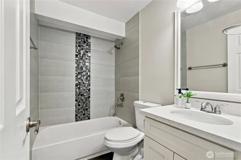 Property photo for 12613 93rd Place Ne, Kirkland photo 21
