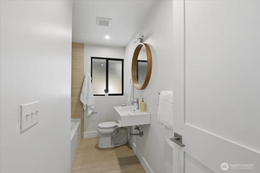 Property photo for 836 Nw Richmond Beach Road, Shoreline photo 23