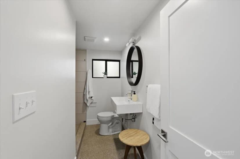 Property photo for 836 Nw Richmond Beach Road, Shoreline photo 13