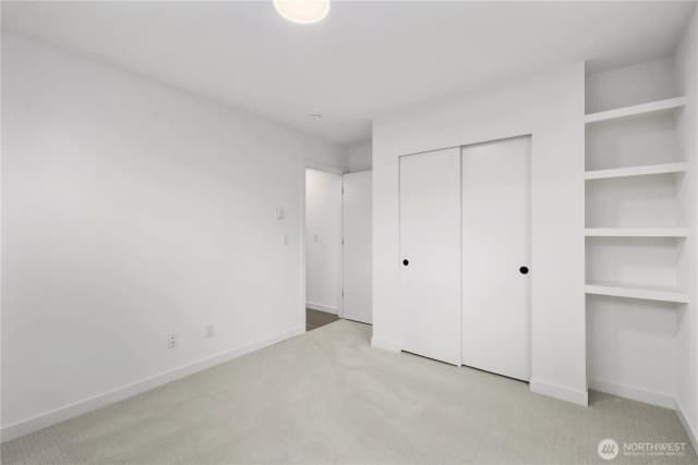 Property photo for 516 N 102nd Street, Seattle photo 4