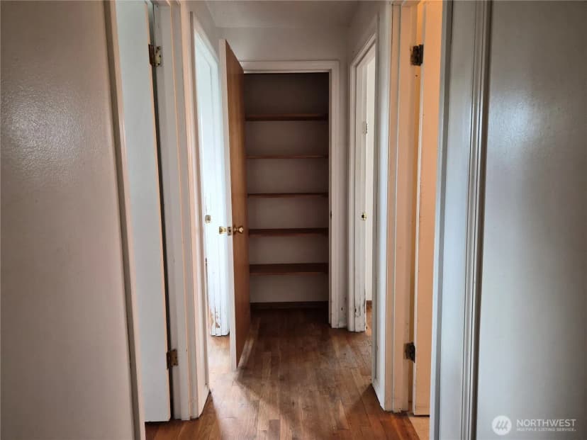 Property photo for 9838 S 210th Place, Kent photo 10