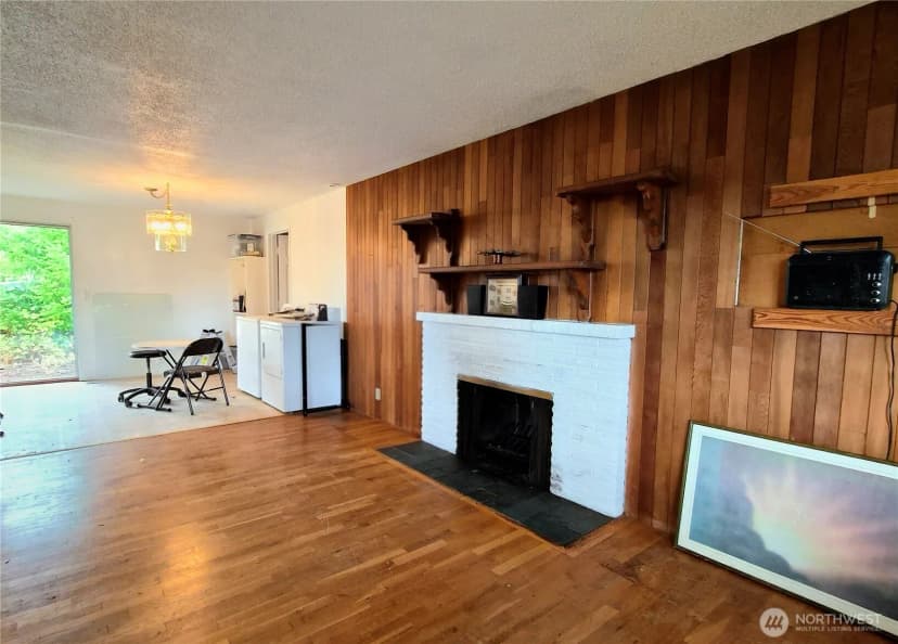 Property photo for 9838 S 210th Place, Kent photo 2