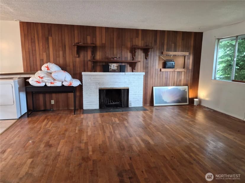 Property photo for 9838 S 210th Place, Kent photo 11