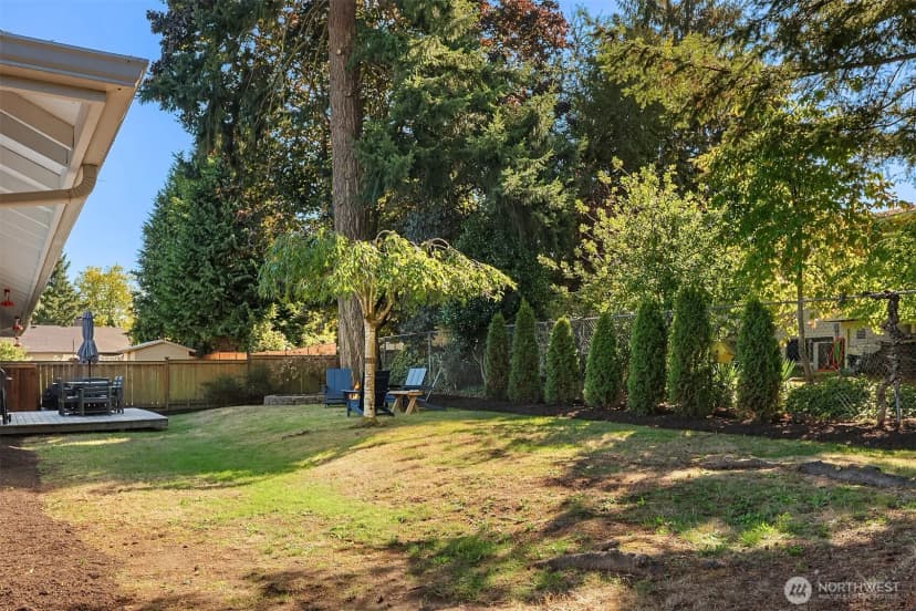 Property photo for 3917 Ne 11th Place, Renton photo 30