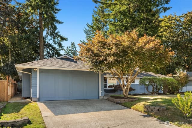 Property photo for 3917 Ne 11th Place, Renton photo 2