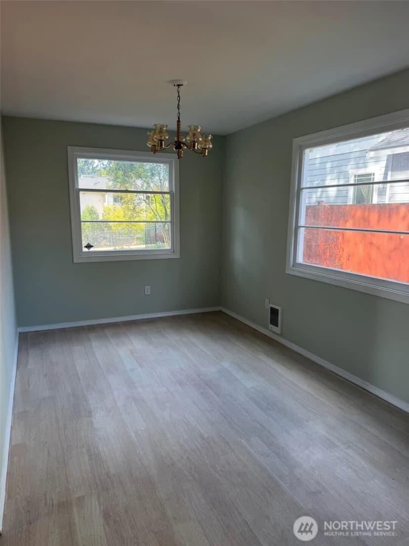 Property photo for 1721 S Mason Avenue, Tacoma photo 8