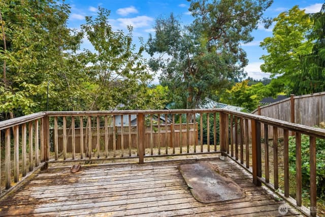Property photo for 440 26th Avenue E, Seattle photo 4