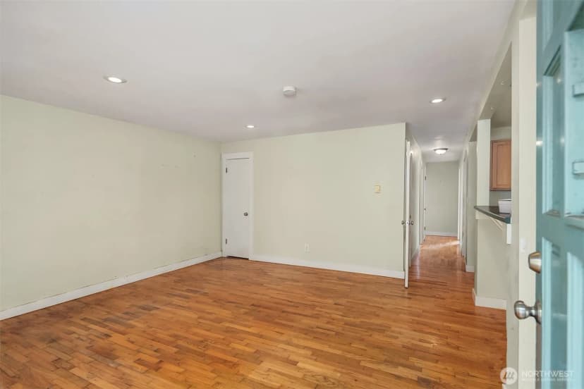 Property photo for 440 26th Avenue E, Seattle photo 13