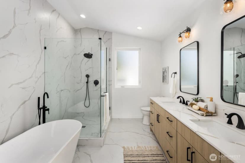 Property photo for 520 N 102nd Street, Seattle photo 10