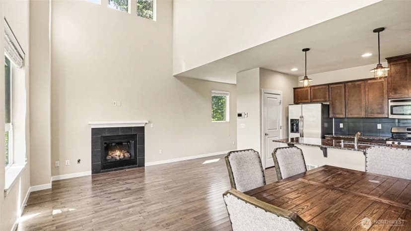 Property photo for 16533 2nd Park Se, Bothell photo 6