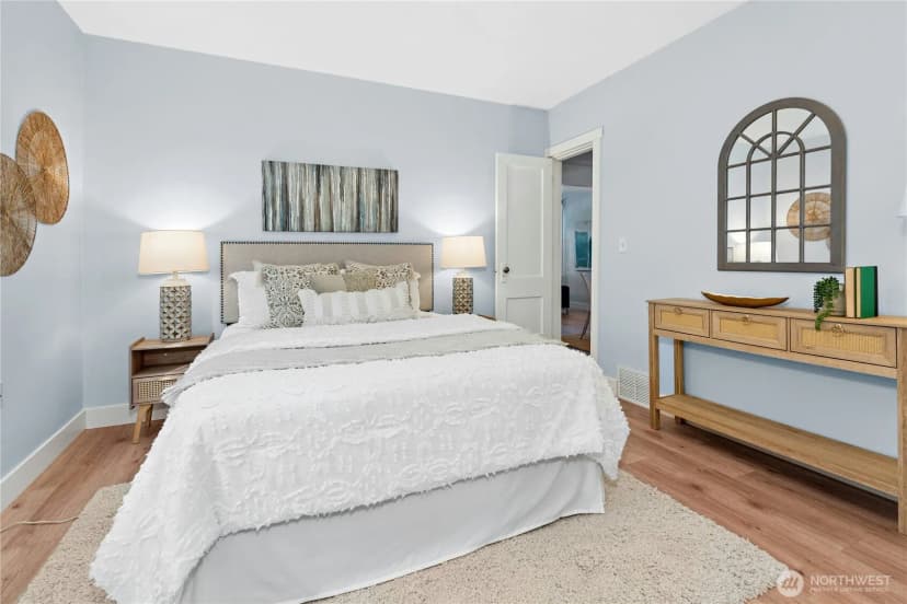 Property photo for 733 N 97th Street, Seattle photo 15