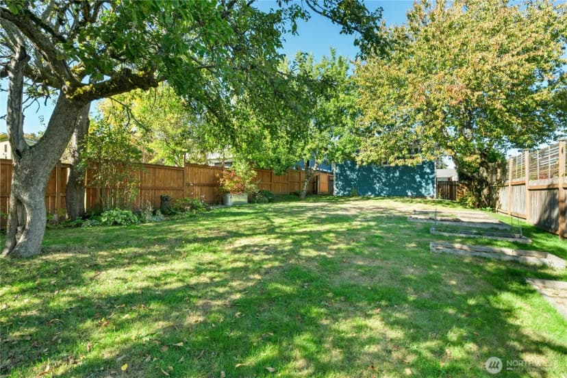 Property photo for 733 N 97th Street, Seattle photo 32