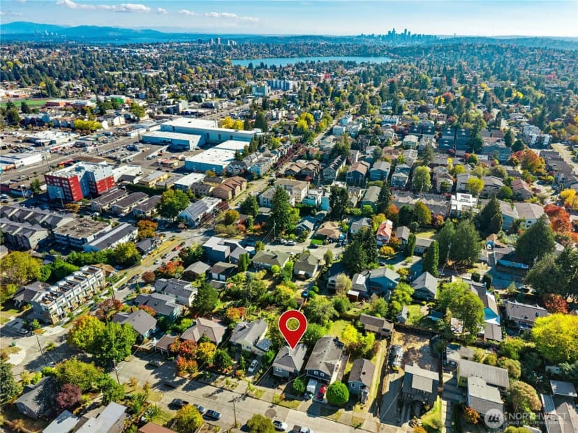 Property photo for 733 N 97th Street, Seattle photo 37