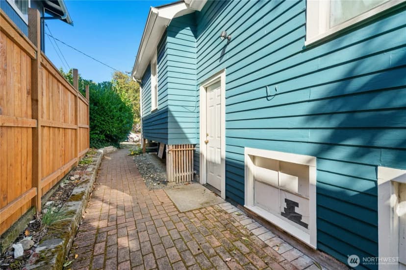 Property photo for 733 N 97th Street, Seattle photo 27