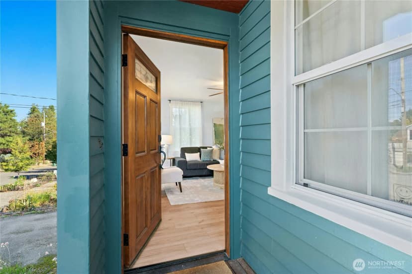 Property photo for 733 N 97th Street, Seattle photo 6
